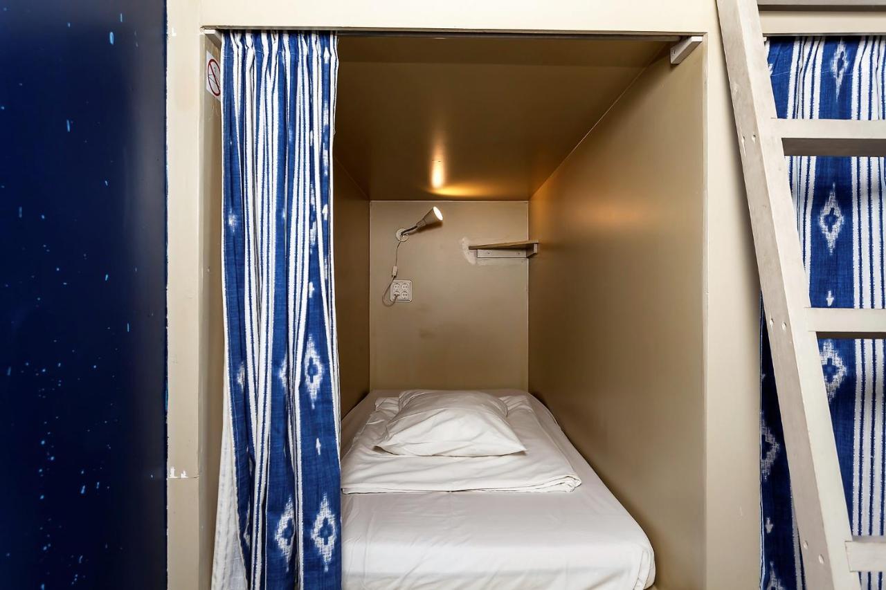 Supernova Hostel Porto Eksteriør bilde
