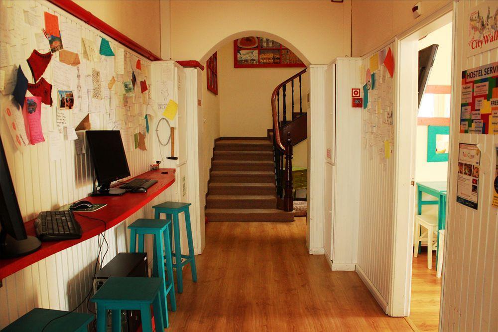 Supernova Hostel Porto Eksteriør bilde