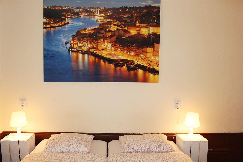 Supernova Hostel Porto Eksteriør bilde